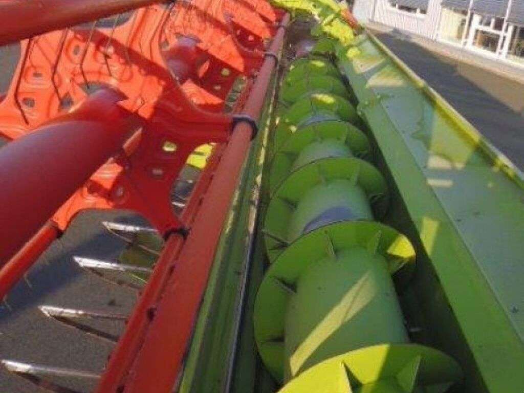 CLAAS Vario 1200 reaper - Photo 13