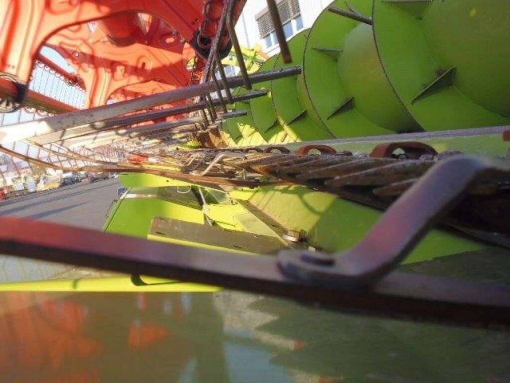 CLAAS Vario 1200 reaper - Photo 14