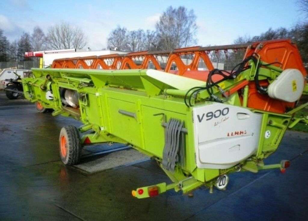 CLAAS V 900 Typ 716 reaper