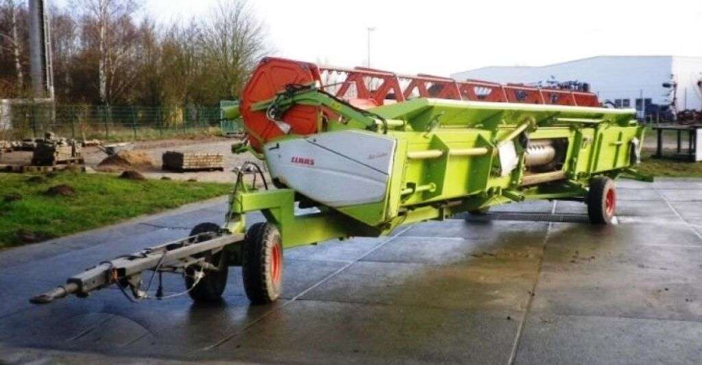 CLAAS V 900 Typ 716 reaper - Photo 2