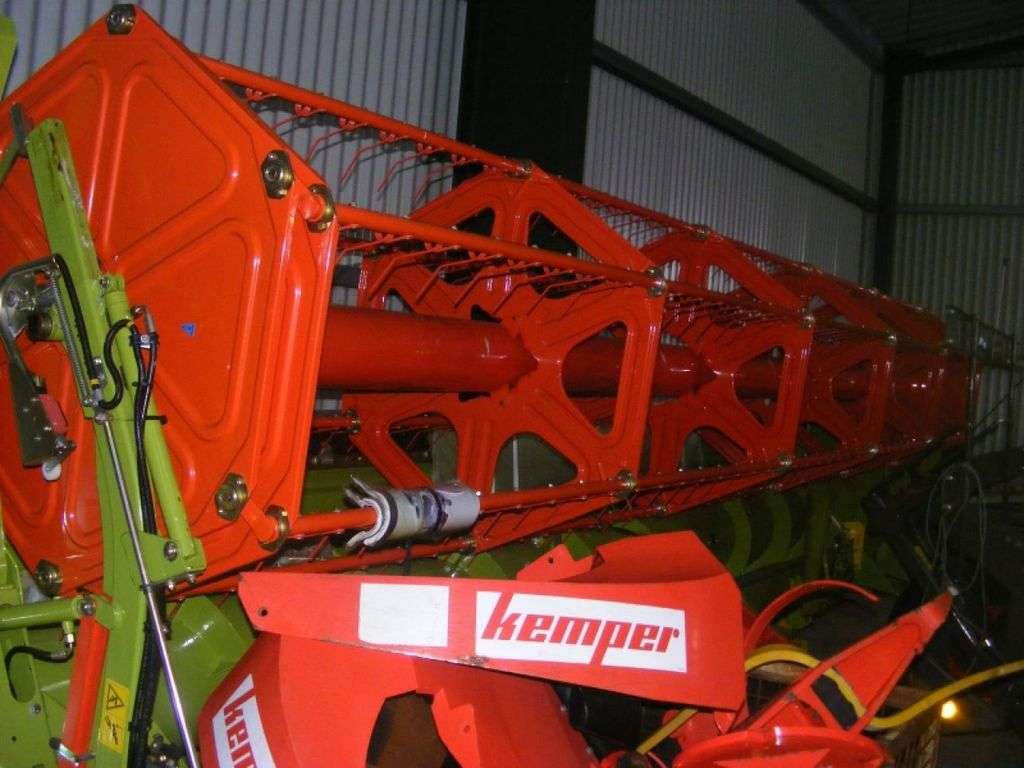 CLAAS V 660 reaper - Photo 2