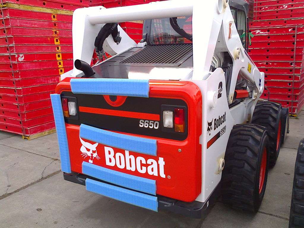 BOBCAT S650 skid steer - Photo 11