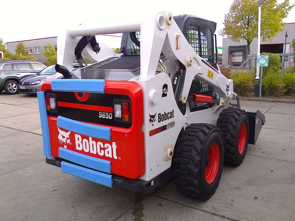 BOBCAT S650 skid steer - Photo 7