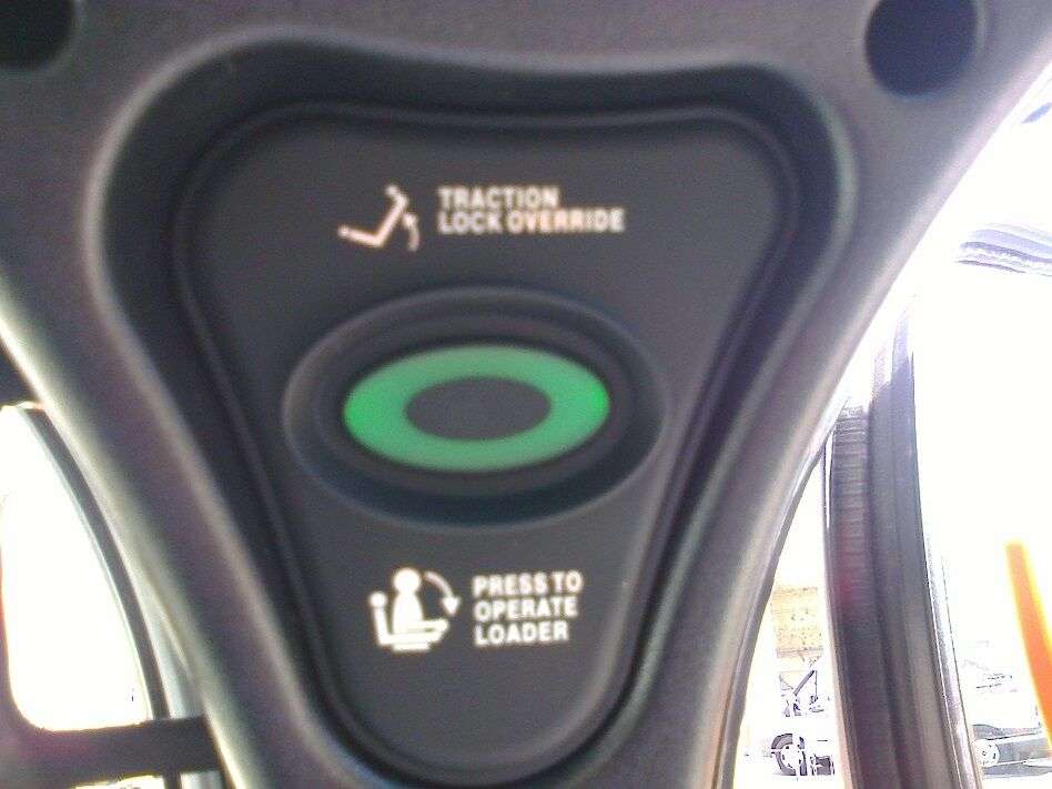 New BOBCAT S630 skid steer - Photo 27