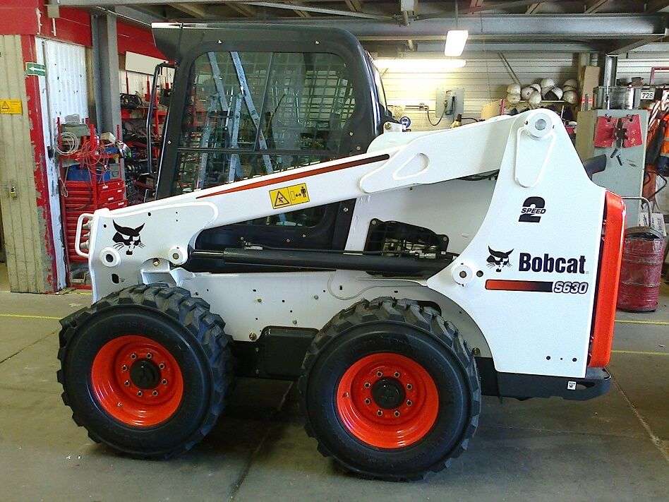 New BOBCAT S630 skid steer - Photo 4