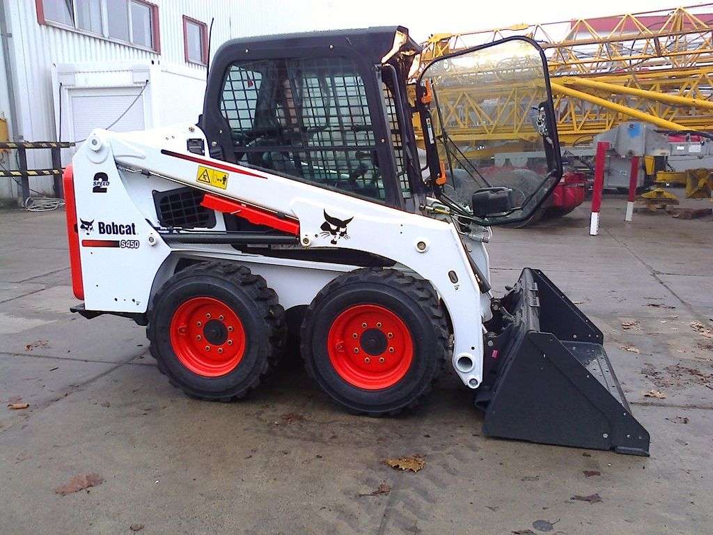New BOBCAT S450 skid steer