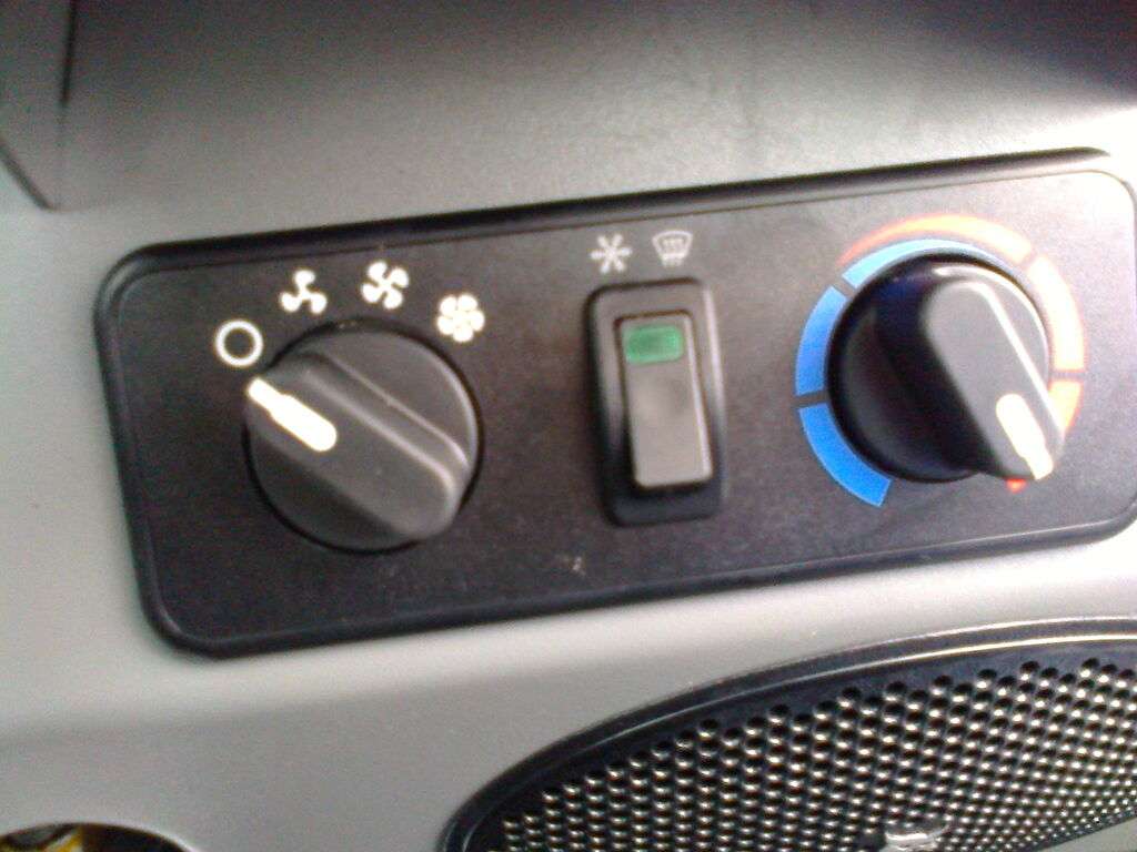 New BOBCAT S450 skid steer - Photo 22