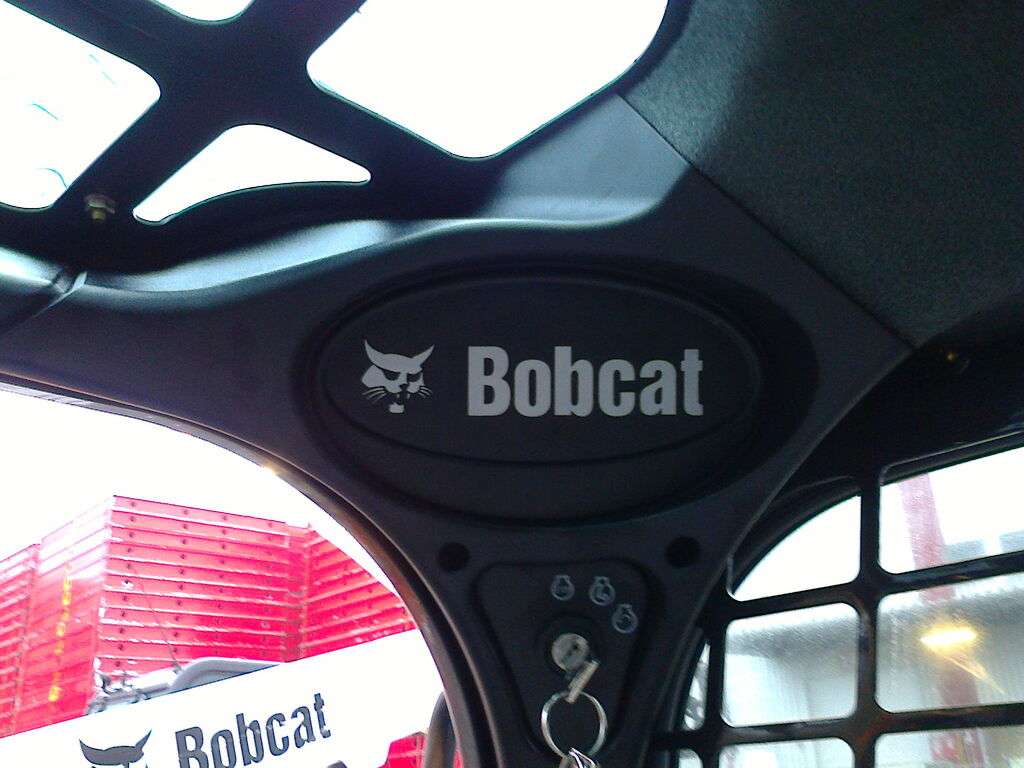 New BOBCAT S450 skid steer - Photo 27