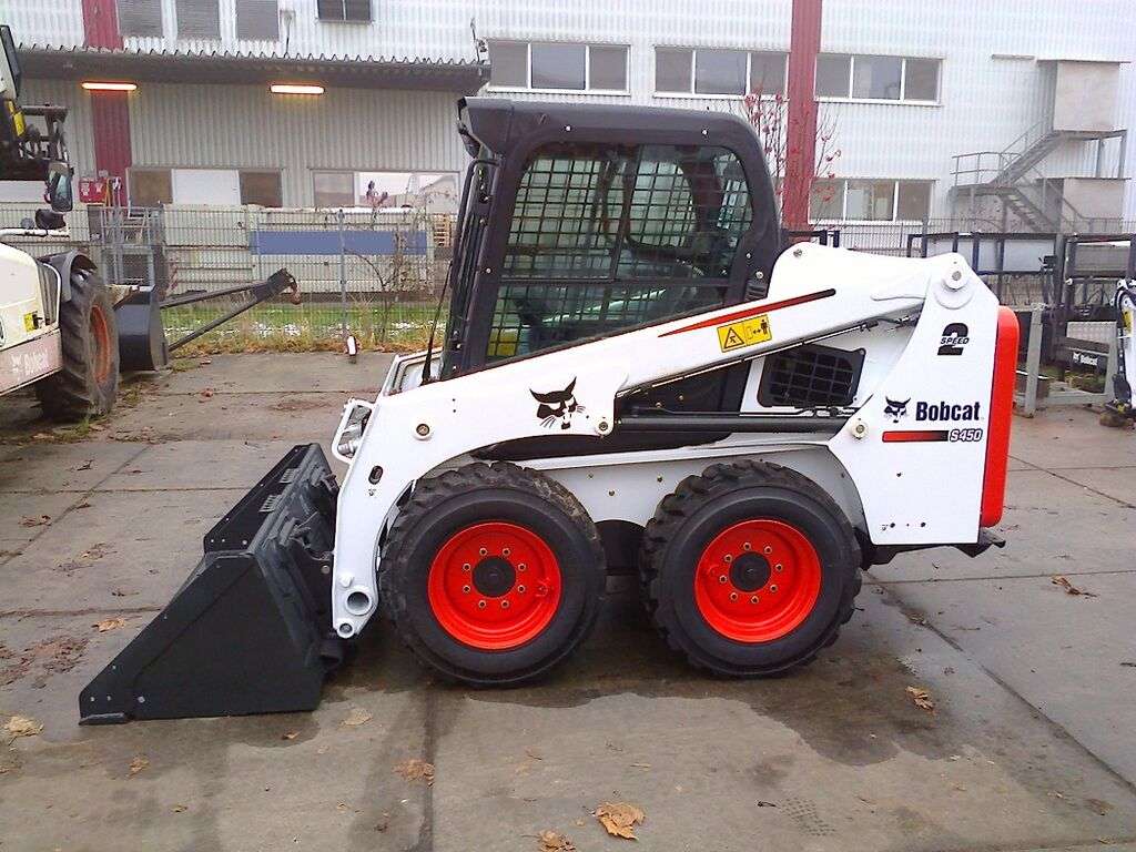 New BOBCAT S450 skid steer - Photo 7
