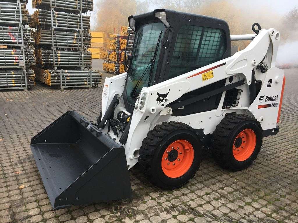 New BOBCAT S 590 skid steer - Photo 3