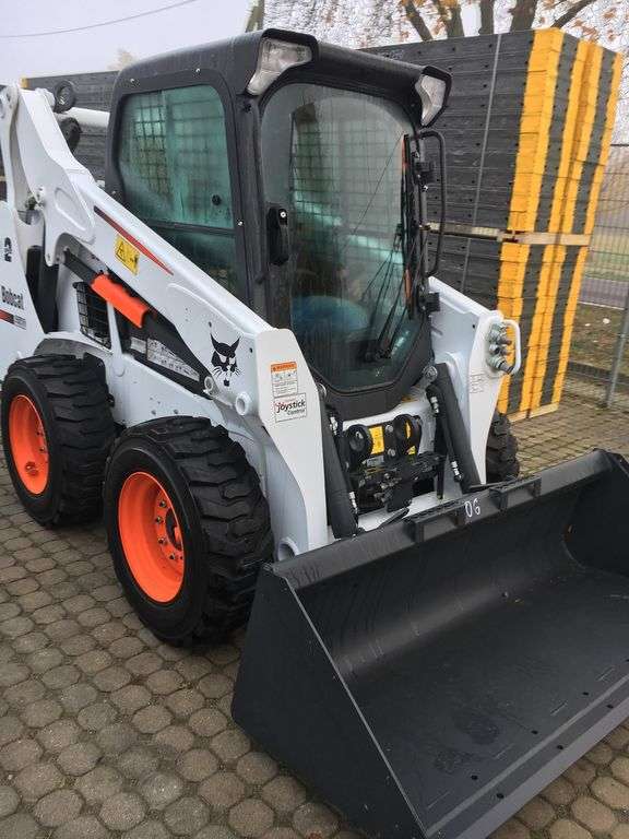 New BOBCAT S 590 skid steer - Photo 4