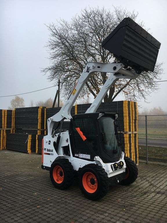 New BOBCAT S 590 skid steer - Photo 5