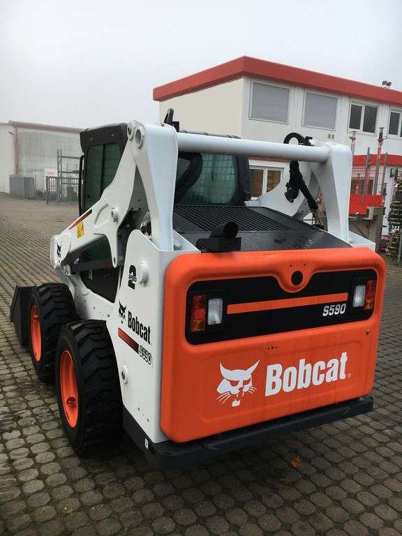 New BOBCAT S 590 skid steer - Photo 8