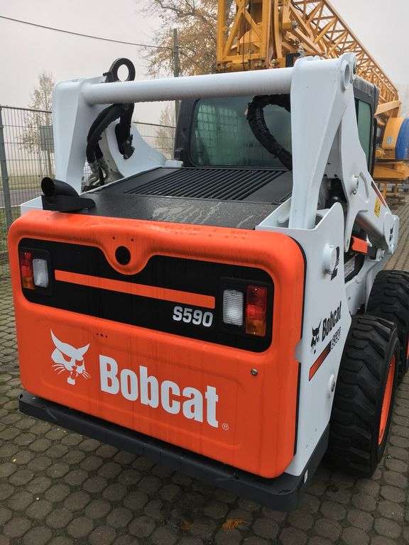 New BOBCAT S 590 skid steer - Photo 9