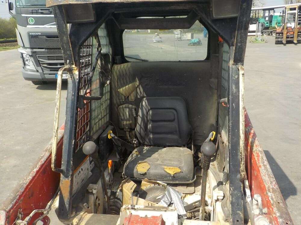 BOBCAT Skidsteer Loader skid steer for sale by auction - Photo 11