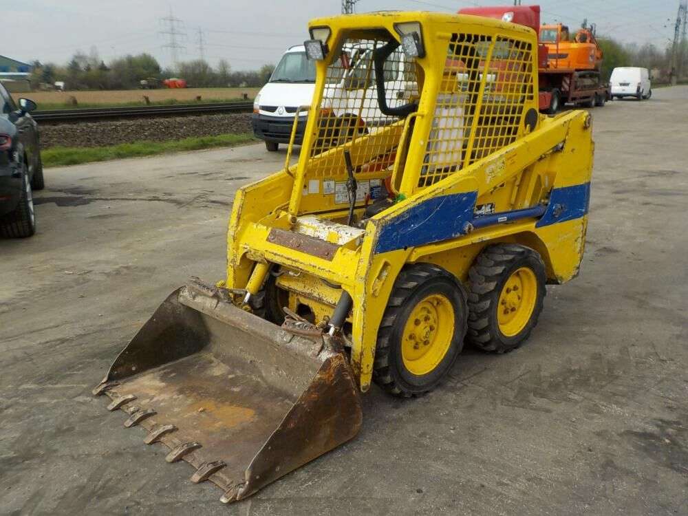 BOBCAT S100 skid steer for sale by auction