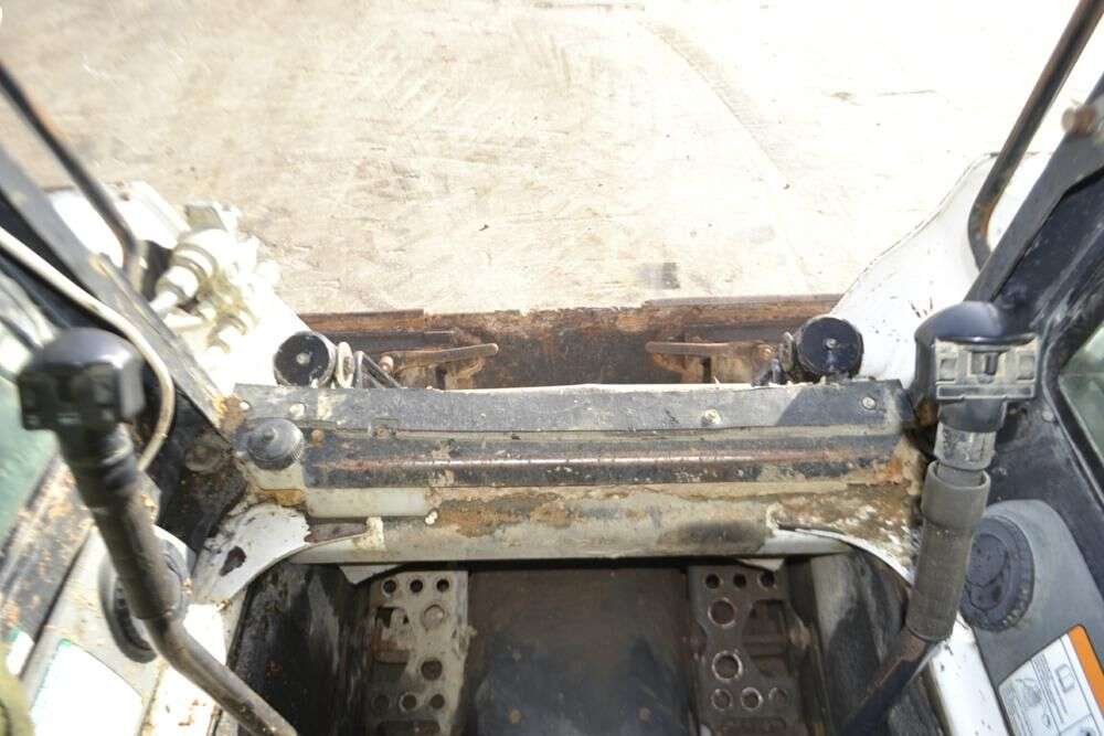 BOBCAT S250 skid steer for sale by auction - Photo 13