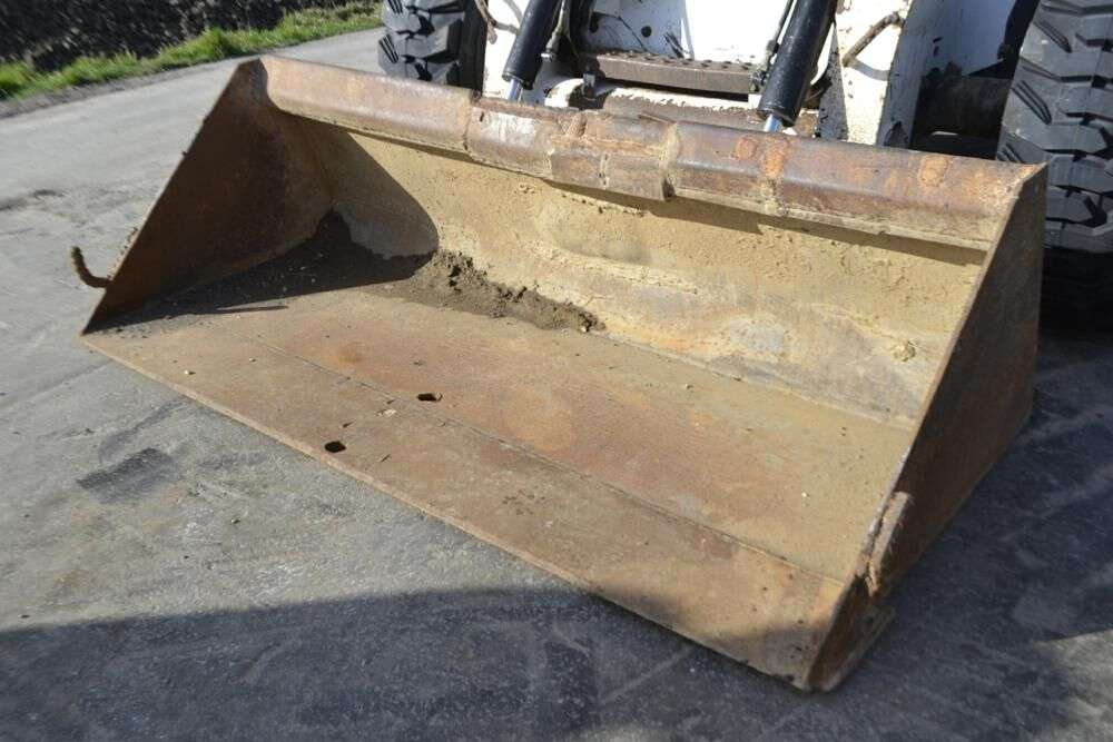 BOBCAT S250 skid steer for sale by auction - Photo 7