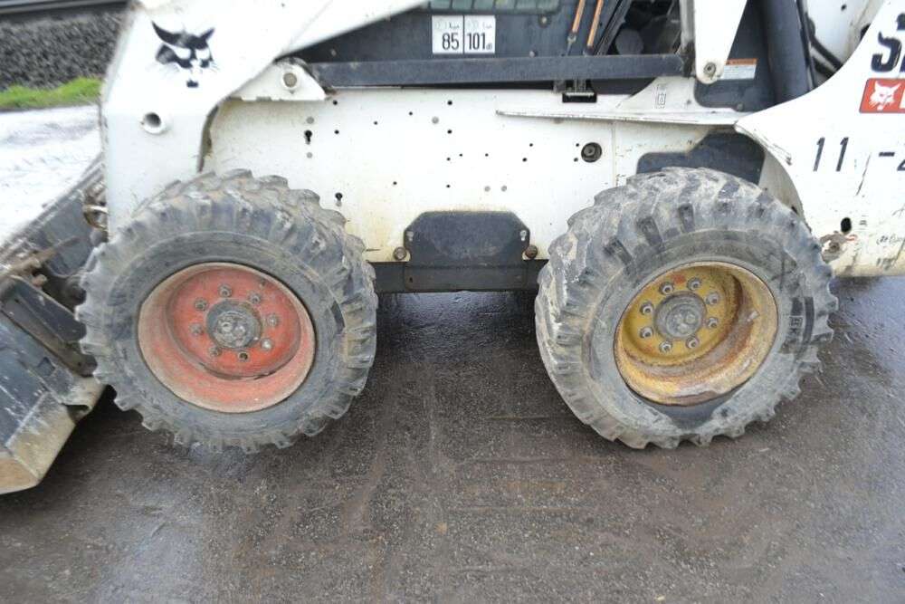 BOBCAT S250 skid steer for sale by auction - Photo 6