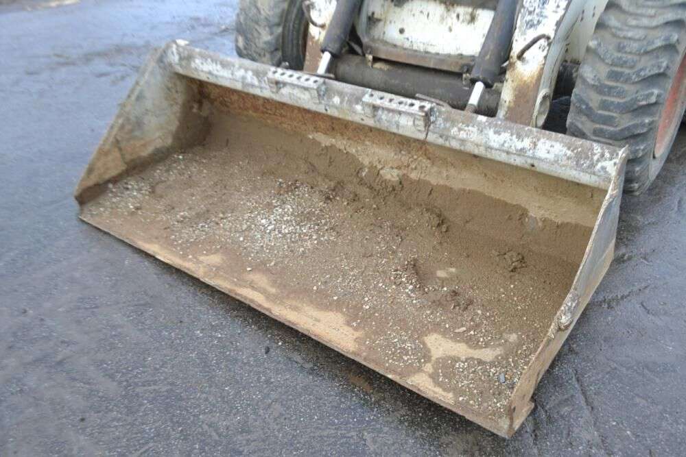 BOBCAT S250 skid steer for sale by auction - Photo 7