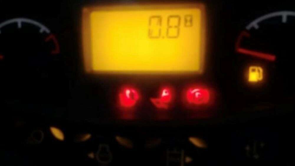 BOBCAT S450 skid steer for sale by auction - Photo 8