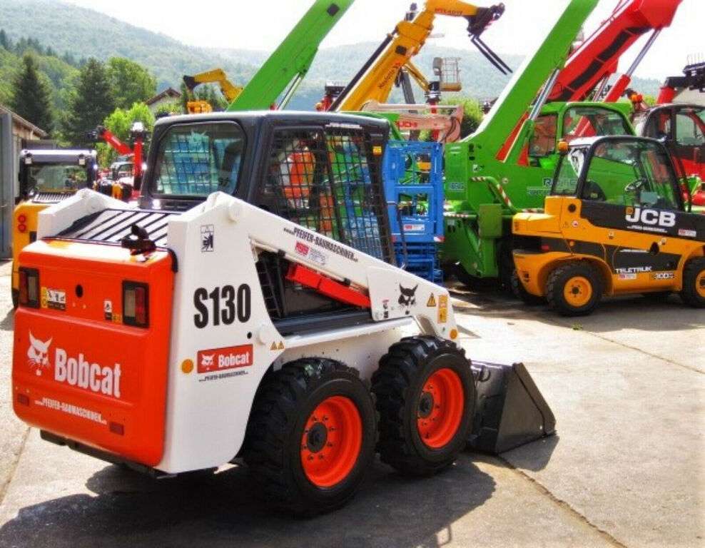 BOBCAT Kompaktlader S 130 - Zusatzhydr. vgl. 753 763 S150 skid steer