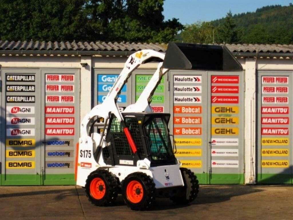 BOBCAT S 175 skid steer - Photo 2