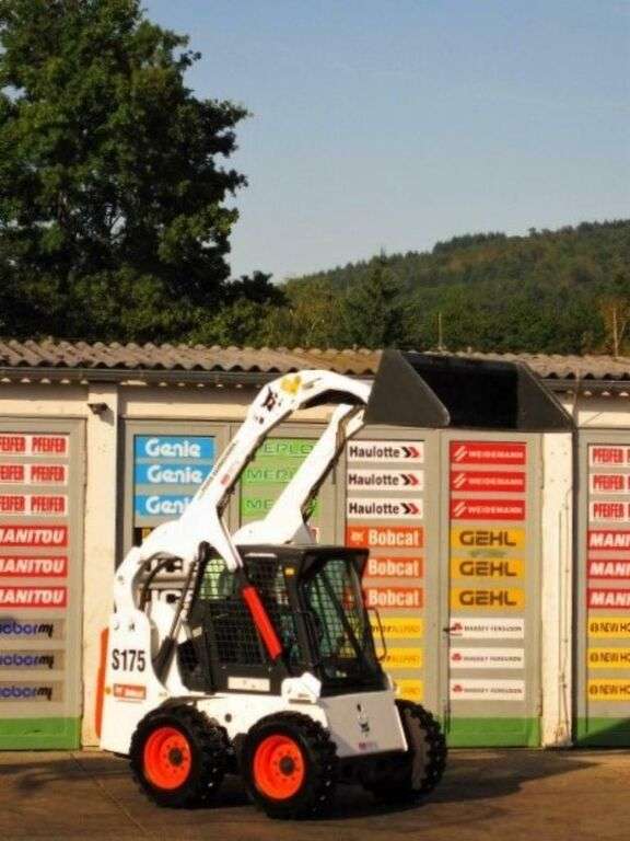 BOBCAT S 175 skid steer - Photo 8