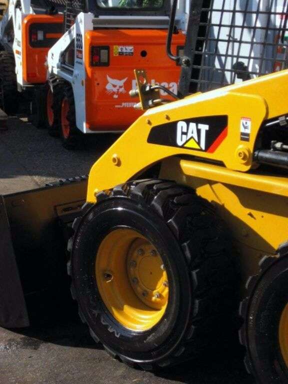 CATERPILLAR 226-B3 skid steer - Photo 6