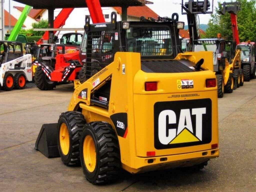 CATERPILLAR 226-B3 Zusatzhydr. vgl. 216 246 skid steer - Photo 2