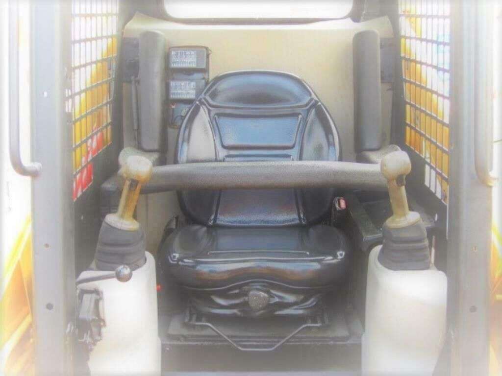 CATERPILLAR 226-B3 Zusatzhydr. vgl. 216 246 skid steer - Photo 10