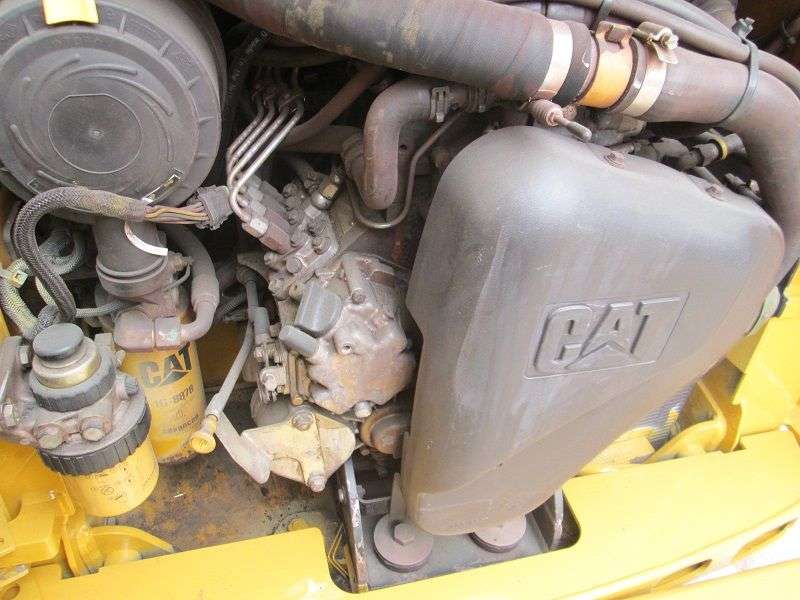 CATERPILLAR 226B skid steer - Photo 5